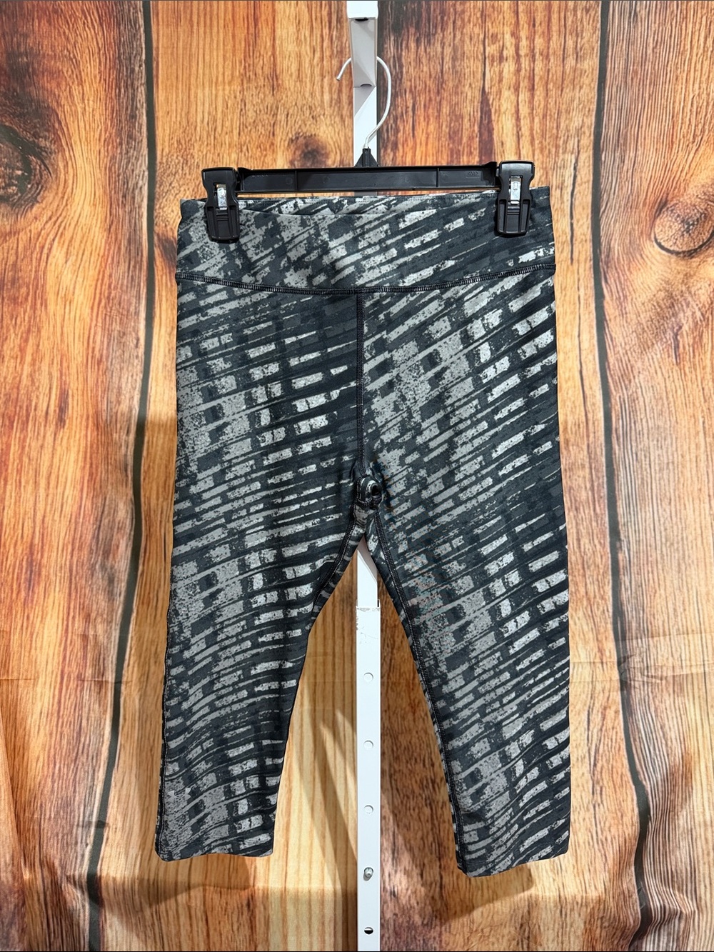 Under Armour Heat Gear Compression Capri Leggings Size M